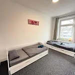 公寓 Gemuetliche, Helle, Ruhige Im Zentrum Von
