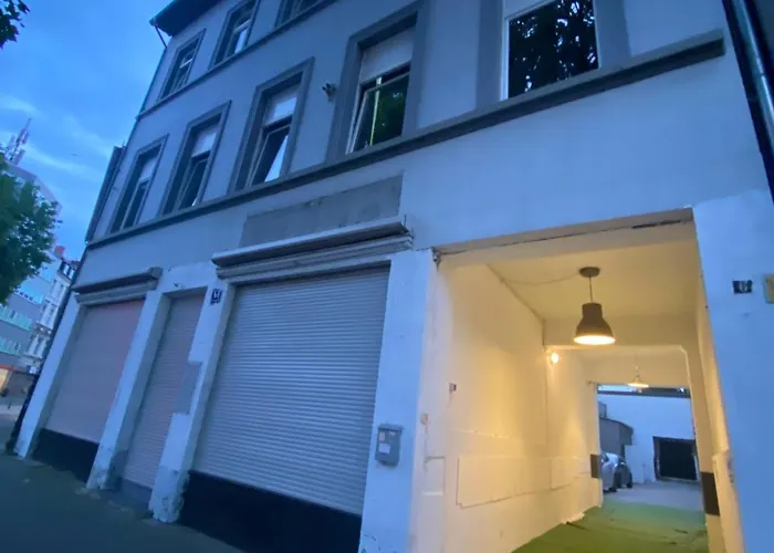 Gemuetliche, Helle, Ruhige Im Zentrum Von 뒤셀도르프