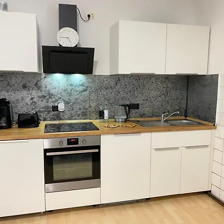 Gemuetliche, Helle, Ruhige Im Zentrum Von Apartment