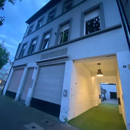 Gemuetliche, Helle, Ruhige Im Zentrum Von Düsseldorf